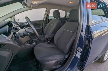 Хэтчбек Ford Fiesta 2013 в 