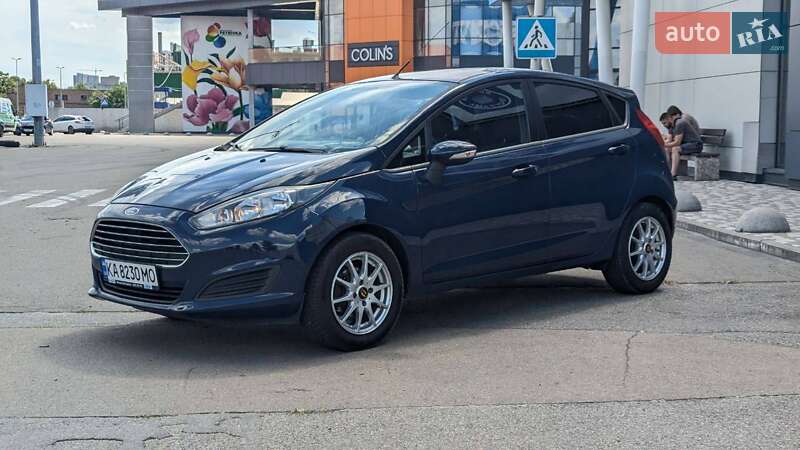 Хэтчбек Ford Fiesta 2013 в Киеве