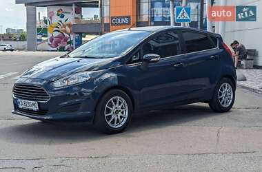 Хэтчбек Ford Fiesta 2013 в 