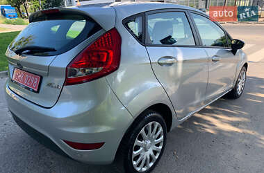 Хэтчбек Ford Fiesta 2010 в 