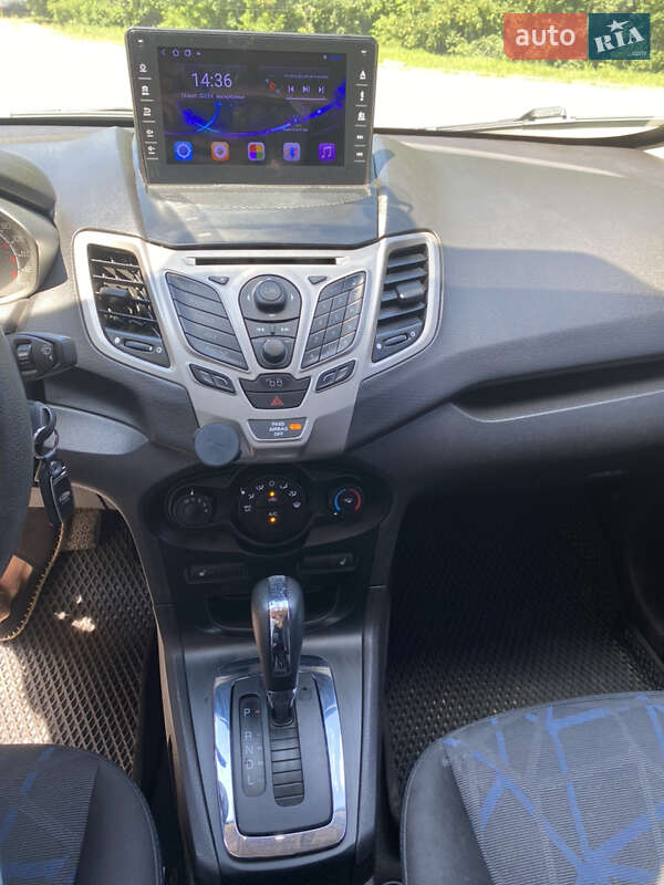 Хэтчбек Ford Fiesta 2011 в Тернополе фото 12 Хэтчбек Ford Fiesta 2011 в Тернополе