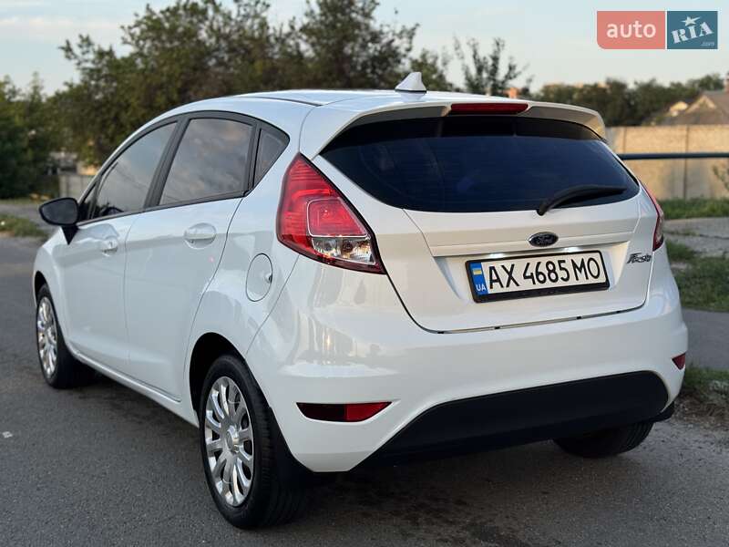 Хэтчбек Ford Fiesta 2016 в Харькове