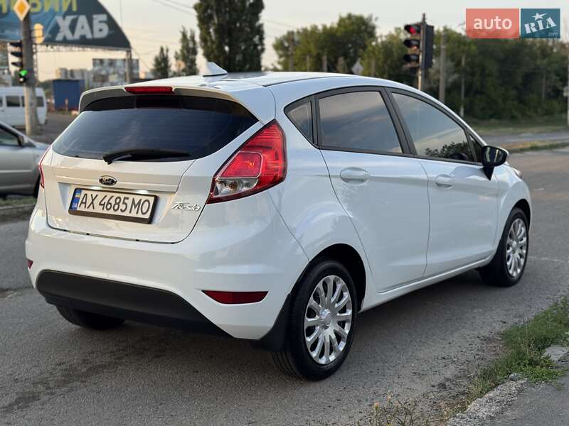 Хэтчбек Ford Fiesta 2016 в Харькове