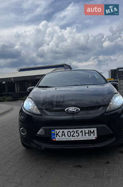 Хэтчбек Ford Fiesta 2011 в Киеве