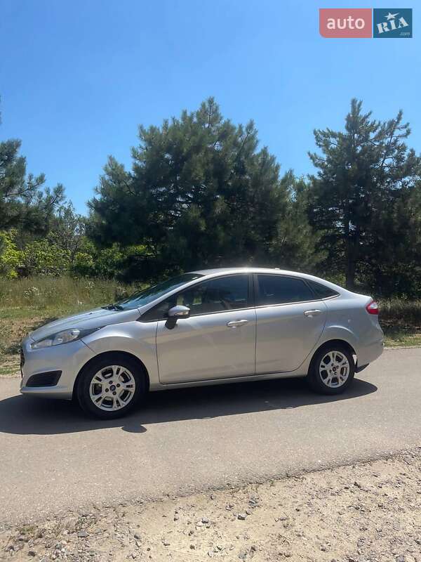 Седан Ford Fiesta 2014 в Одессе