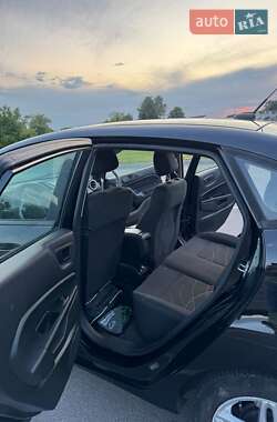 Седан Ford Fiesta 2017 в 