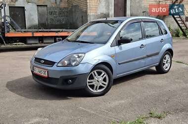 Хетчбек Ford Fiesta 2006 в 