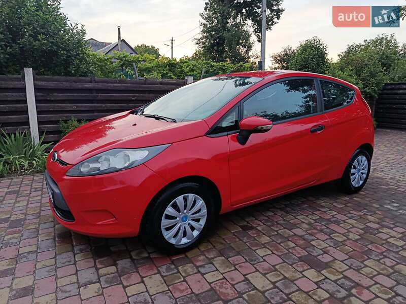 Хэтчбек Ford Fiesta 2010 в Хмельницком
