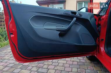 Хэтчбек Ford Fiesta 2010 в 
