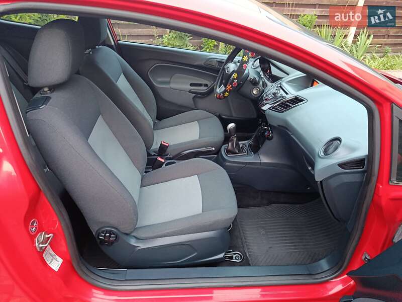 Хэтчбек Ford Fiesta 2010 в Хмельницком