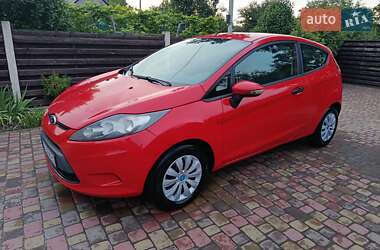 Хэтчбек Ford Fiesta 2010 в 