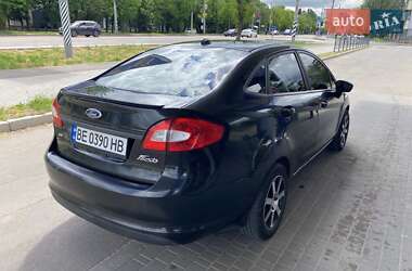 Седан Ford Fiesta 2011 в 