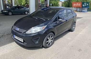 Седан Ford Fiesta 2011 в 