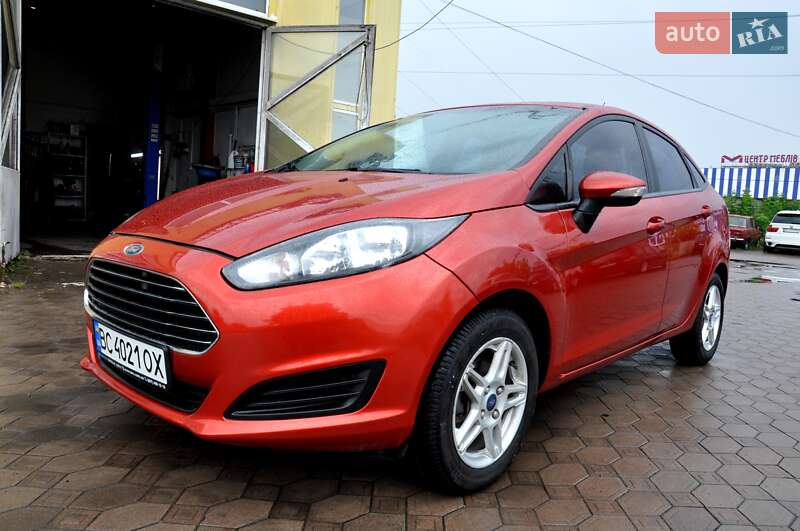 Седан Ford Fiesta 2018 в Львові