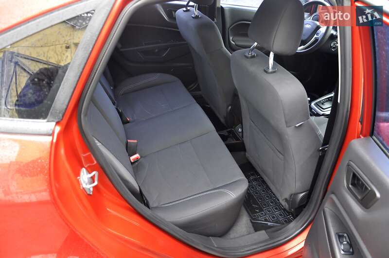 Седан Ford Fiesta 2018 в Львові