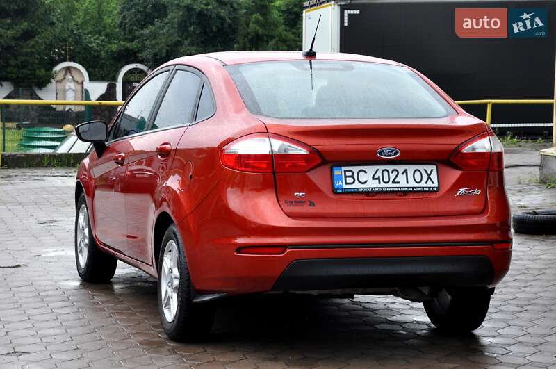 Седан Ford Fiesta 2018 в Львові