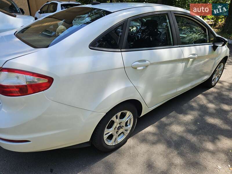 Седан Ford Fiesta 2016 в Запорожье