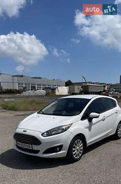 Хетчбек Ford Fiesta 2015 в Одесі