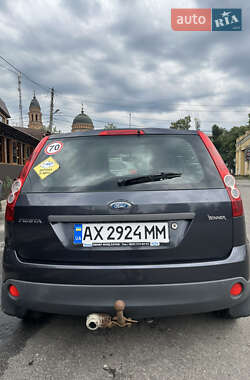 Хэтчбек Ford Fiesta 2008 в 