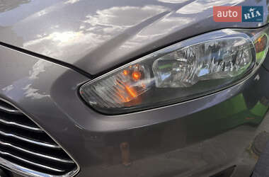 Хэтчбек Ford Fiesta 2014 в 