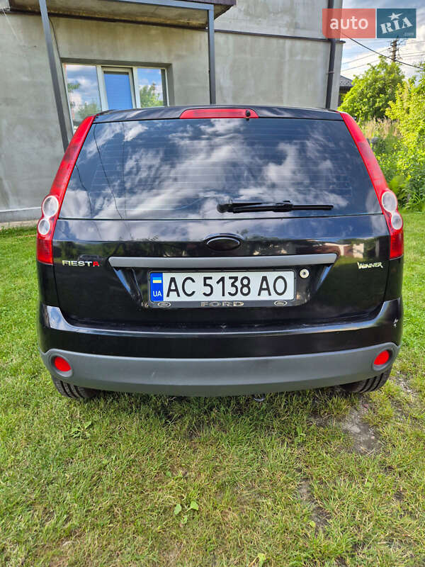 Хетчбек Ford Fiesta 2007 в Любомлі
