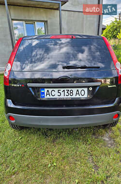 Хэтчбек Ford Fiesta 2007 в 