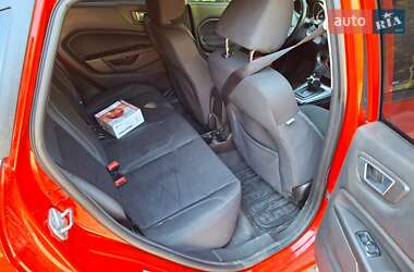 Хэтчбек Ford Fiesta 2013 в 