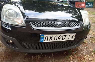 Хэтчбек Ford Fiesta 2007 в 