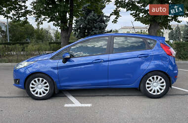 Хэтчбек Ford Fiesta 2013 в 