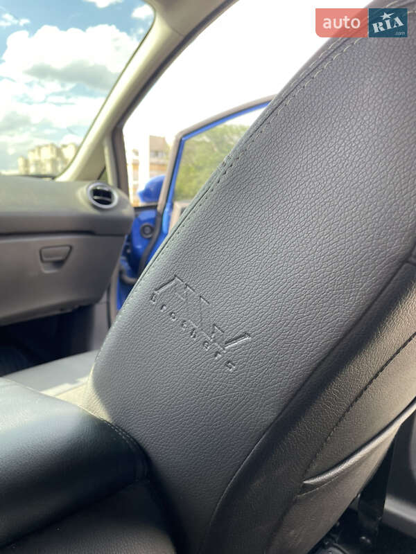 Хэтчбек Ford Fiesta 2013 в Днепре фото 13 Хэтчбек Ford Fiesta 2013 в Днепре