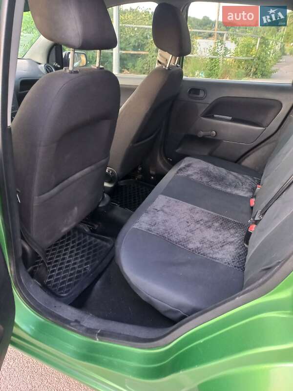 Хетчбек Ford Fiesta 2007 в Кропивницькому