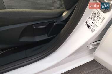 Хэтчбек Ford Fiesta 2011 в 
