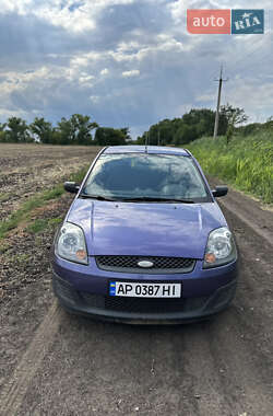 Хэтчбек Ford Fiesta 2007 в 