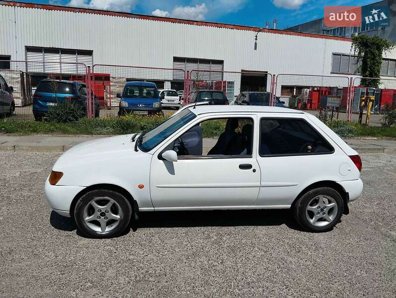 Хэтчбек Ford Fiesta 1996 в Львове фото 2 Хэтчбек Ford Fiesta 1996 в Львове