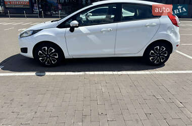 Хэтчбек Ford Fiesta 2013 в 