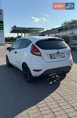 Хэтчбек Ford Fiesta 2010 в 
