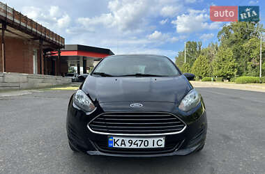 Хэтчбек Ford Fiesta 2017 в 