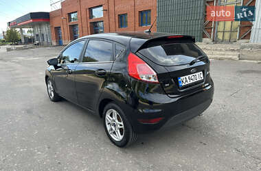 Хэтчбек Ford Fiesta 2017 в 