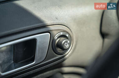 Седан Ford Fiesta 2014 в 