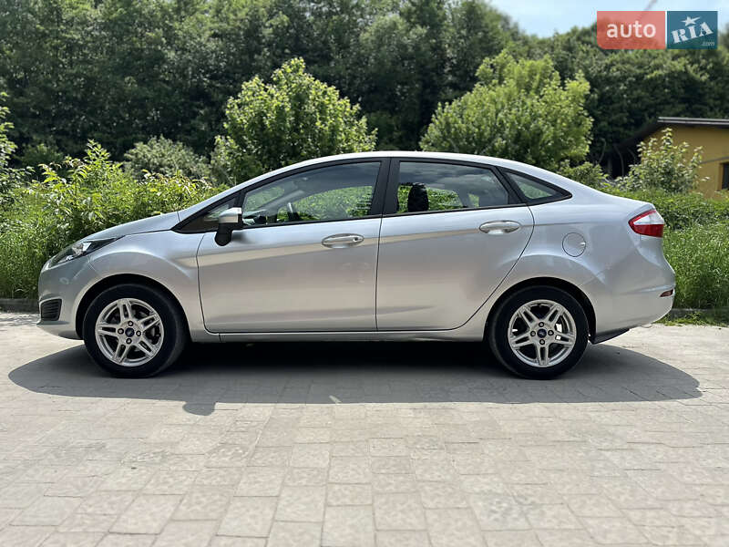 Седан Ford Fiesta 2019 в Львове