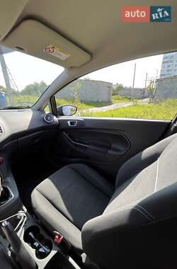 Хэтчбек Ford Fiesta 2014 в 