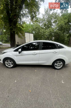 Седан Ford Fiesta 2018 в 