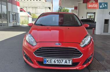 Хэтчбек Ford Fiesta 2015 в Днепре