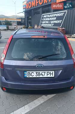 Хэтчбек Ford Fiesta 2006 в 