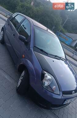 Хетчбек Ford Fiesta 2006 в Сколе