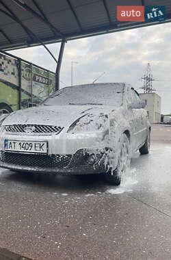 Хэтчбек Ford Fiesta 2008 в 