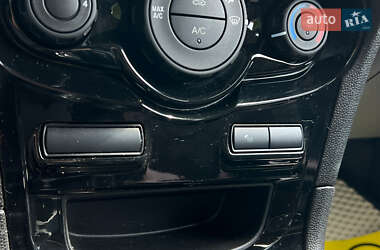 Хэтчбек Ford Fiesta 2019 в 