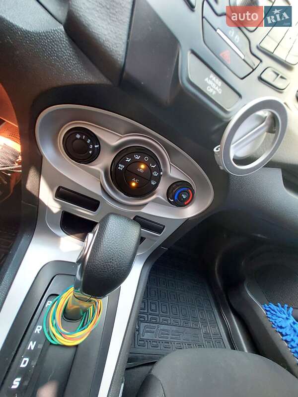 Седан Ford Fiesta 2019 в Ровно