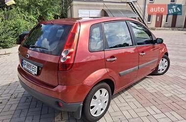 Хэтчбек Ford Fiesta 2006 в 