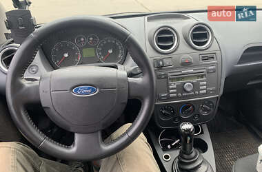 Хэтчбек Ford Fiesta 2006 в Харькове